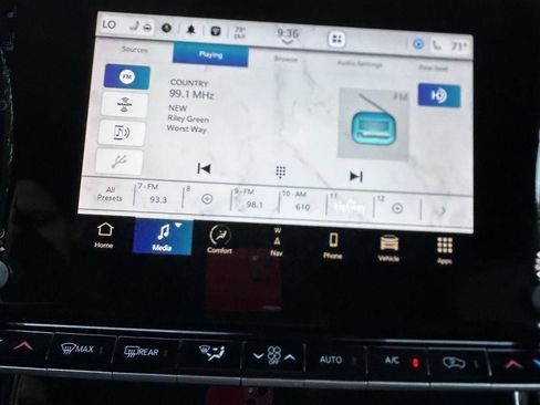 New 2023 Jeep Wagoneer Series III w/ Premium Group I image 35