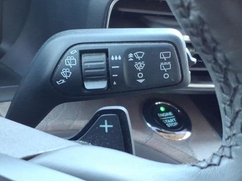 Used 2020 Ford Explorer Platinum w/ Premium Technology Package image 26