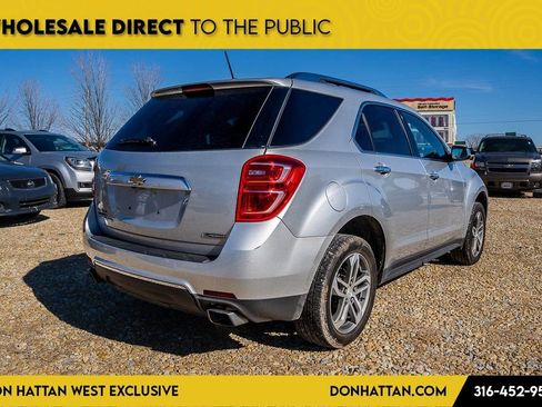 Used 2017 Chevrolet Equinox Premier w/ Enhanced Convenience Package AWD/4WD image 30