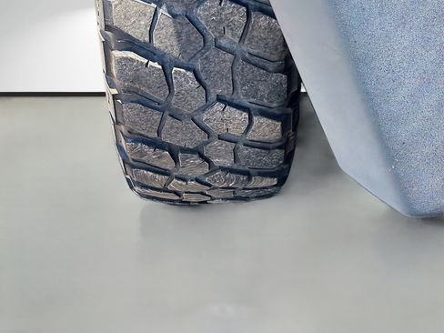 Used 2017 Jeep Wrangler Sport w/ Connectivity Group AWD/4WD image 35