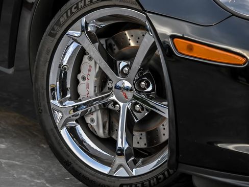 Used 2011 Chevrolet Corvette Grand Sport w/ Preferred Equipment Group RWD image 4