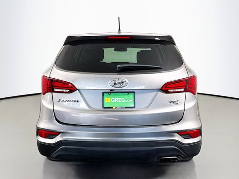 Used 2018 Hyundai Santa Fe Sport image 8