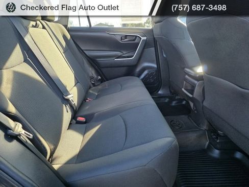 Used 2021 Toyota RAV4 LE image 45