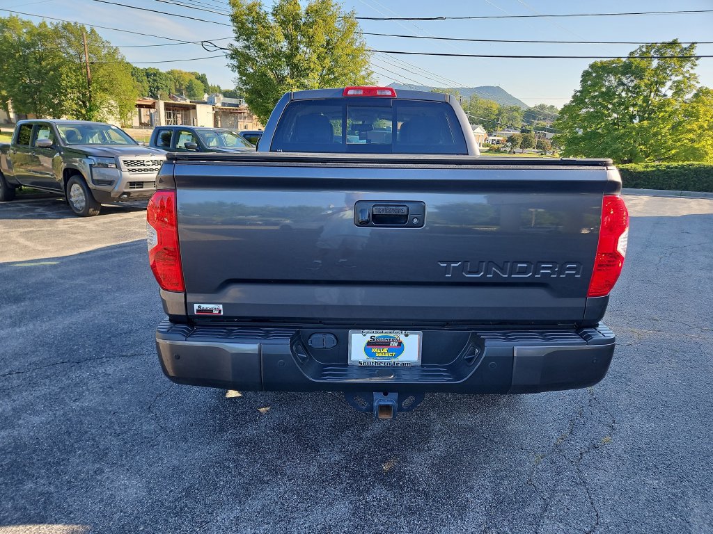Used 2017 Toyota Tundra Limited w/ Limited Premium Package AWD/4WD image 4