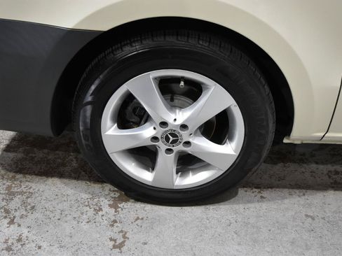 Used 2020 Mercedes-Benz Metris Passenger image 61