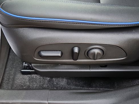 Used 2024 Buick Envista Sport Touring w/ Convenience I Package FWD image 26