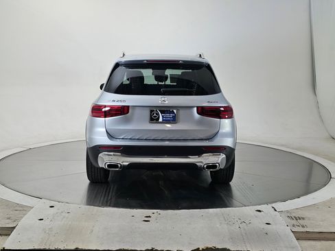 New 2026 Mercedes-Benz GLB 250 4MATIC image 5
