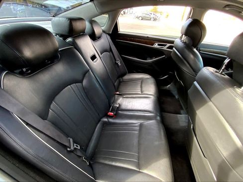 Used 2015 Hyundai Genesis 3.8 w/ Option Group 04 image 16
