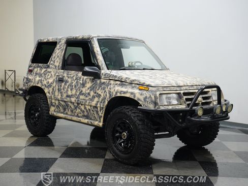 Used 1996 Geo Tracker 4WD 2-Door image 16