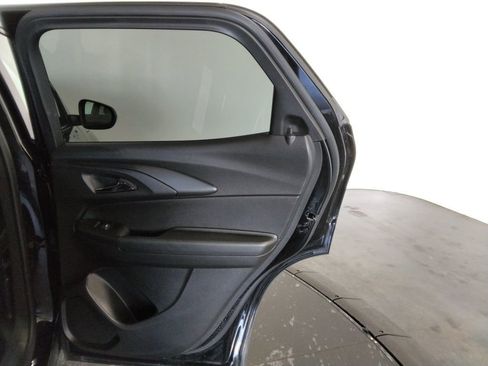 Used 2024 Chevrolet TrailBlazer LT w/ Convenience Package FWD image 38