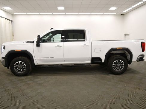 Used 2024 GMC Sierra 2500 SLE w/ SLE Convenience Package AWD/4WD image 4