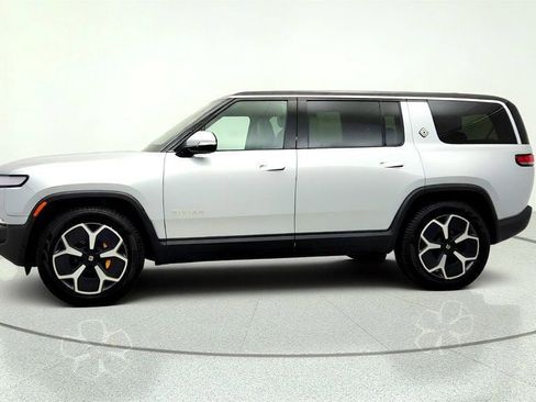 Used 2024 Rivian R1S Adventure AWD/4WD image 8