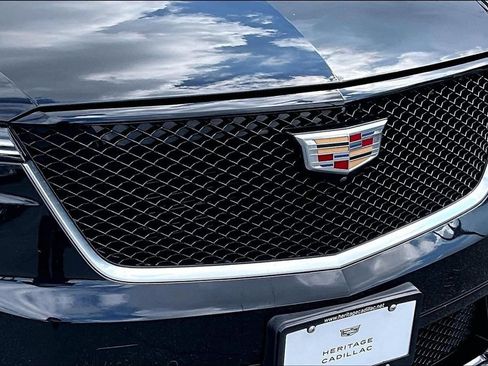 Used 2023 Cadillac XT6 Sport w/ Technology Package AWD/4WD image 34