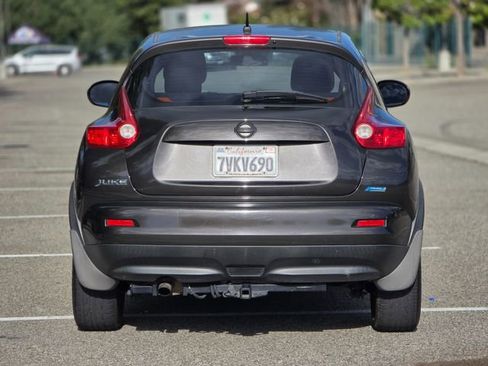 Used 2013 Nissan Juke S FWD image 7