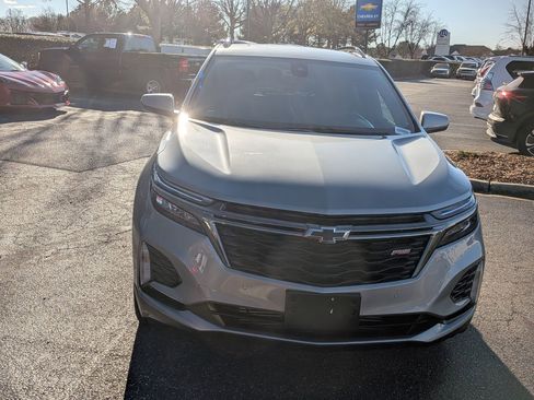 Certified 2023 Chevrolet Equinox RS image 3