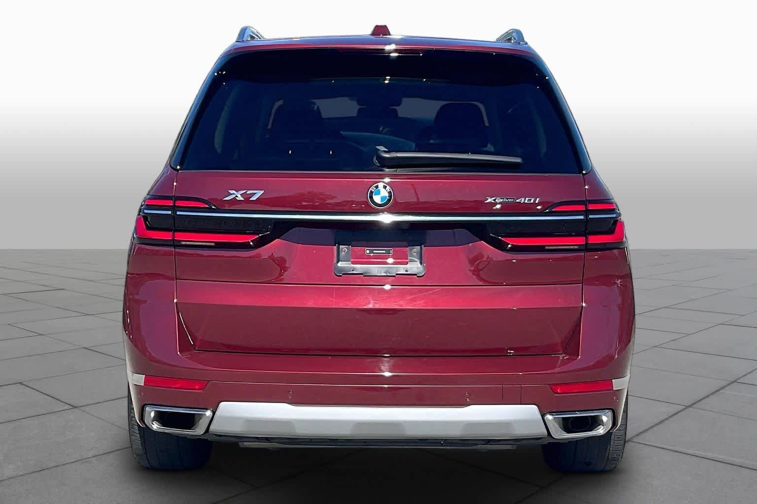 Used 2026 BMW X7 xDrive40i AWD/4WD image 4