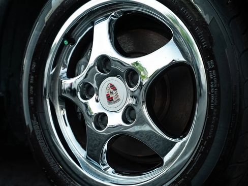 Used 1995 Porsche 968 Cabriolet RWD image 14