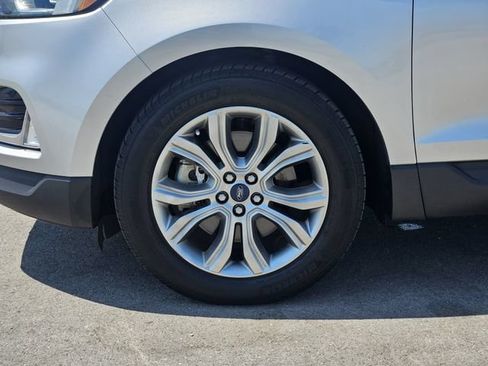 Used 2019 Ford Edge Titanium AWD/4WD image 13