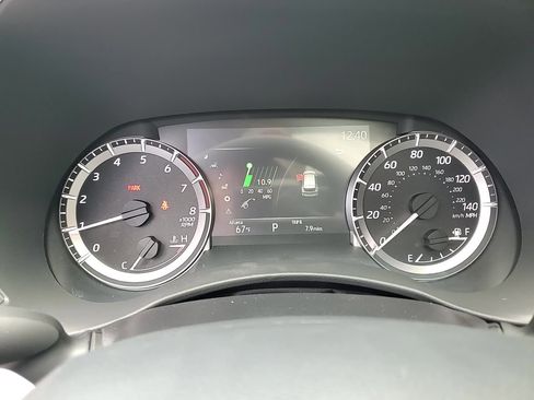 New 2026 Toyota Highlander XLE image 16