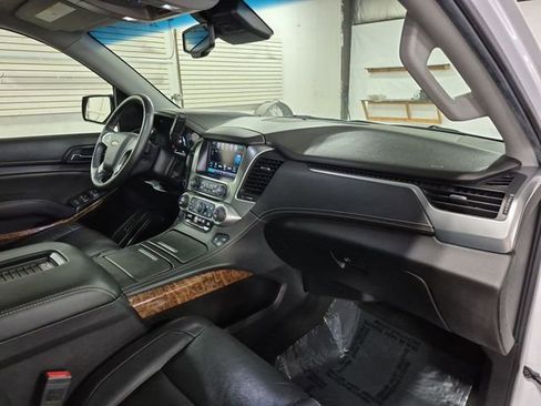 Used 2017 Chevrolet Tahoe Premier AWD/4WD image 29