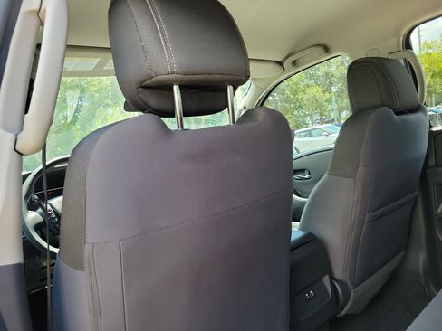 Certified 2024 Nissan Frontier SV w/ Technology Package RWD image 19