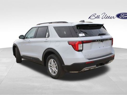 New 2026 Ford Explorer Active w/ Active Comfort Package image 4