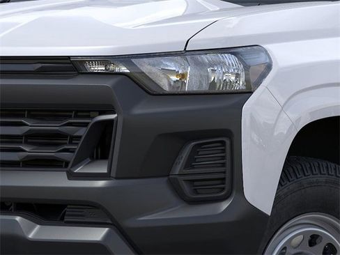 New 2025 Chevrolet Colorado W/T image 10