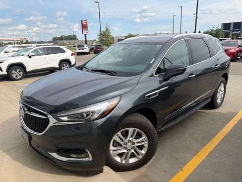 Used 2018 Buick Enclave Premium AWD/4WD image 2