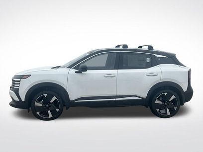 New 2026 Nissan Kicks SR w/ Cold Weather Package