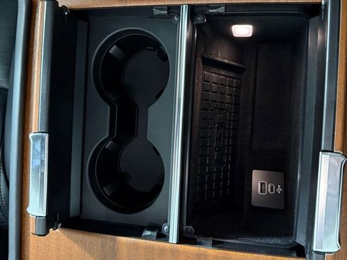 New 2025 Lincoln Navigator L Black Label image 26