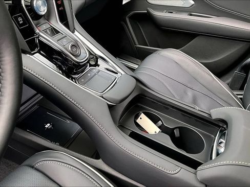 Used 2024 Acura RDX SH-AWD w/ Advance Package image 11