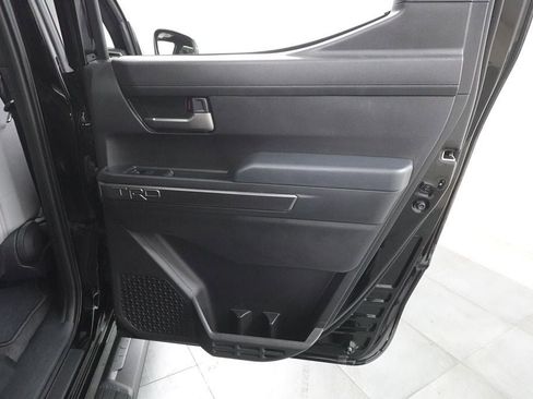 Used 2025 Toyota Tacoma TRD Sport image 26