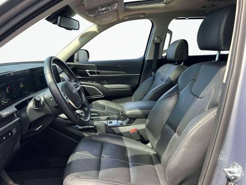 Certified 2024 Kia Telluride EX w/ EX Captain's Chair Package AWD/4WD image 15