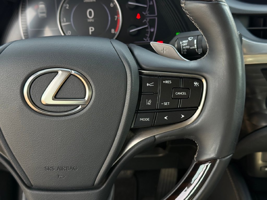 Used 2020 Lexus ES 350 w/ Premium Package FWD image 12