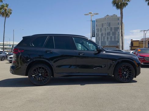 New 2026 BMW X5 xDrive40i w/ M Sport Package AWD/4WD image 3
