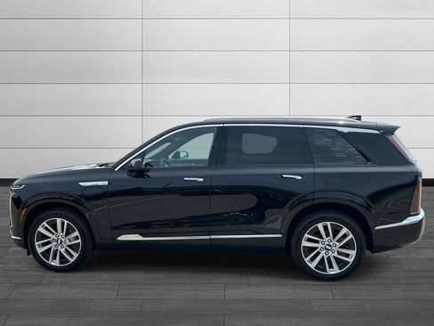 New 2026 Cadillac Vistiq Luxury AWD/4WD image 2