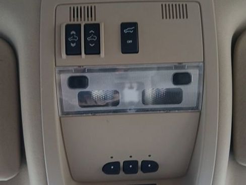 Used 2013 GMC Yukon Denali image 25