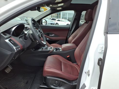 Certified 2024 Jaguar E-PACE R-Dynamic SE image 10