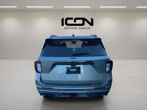 Used 2020 Ford Explorer ST w/ ST Street Pack image 6