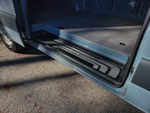 Used 2024 Mercedes-Benz Sprinter 2500 image 11