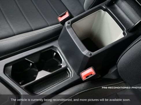 Used 2023 Volkswagen Taos SE w/ Panoramic Sunroof Package image 22