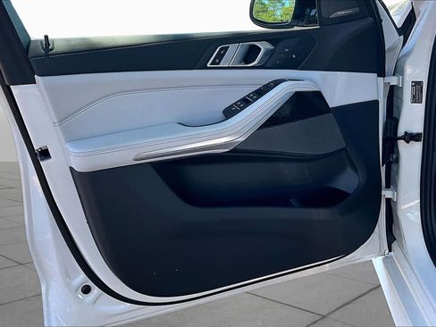 Certified 2024 BMW X5 M60i AWD/4WD image 22