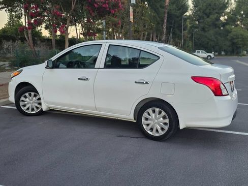 Used 2016 Nissan Versa S FWD image 32