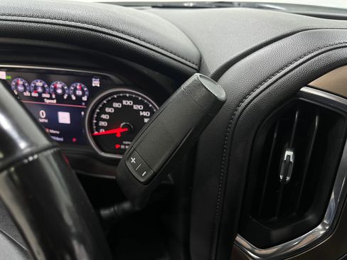 Used 2019 Chevrolet Silverado 1500 High Country image 28