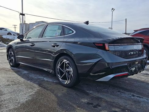 New 2026 Hyundai Sonata SEL FWD image 3