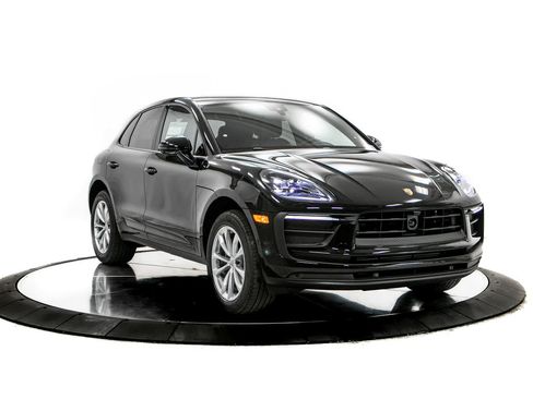 New 2026 Porsche Macan AWD/4WD image 9