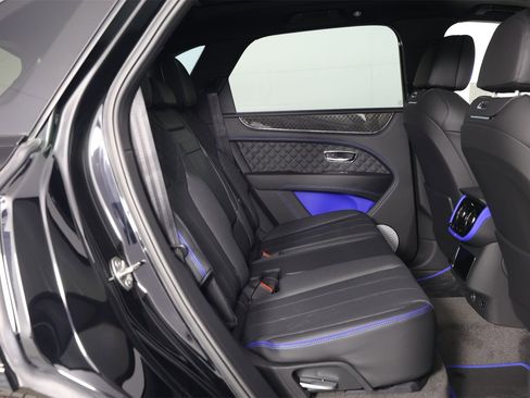 New 2025 Bentley Bentayga image 36