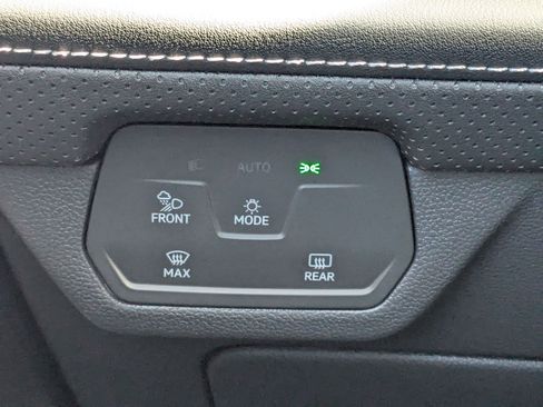 New 2026 Volkswagen Atlas SE image 17