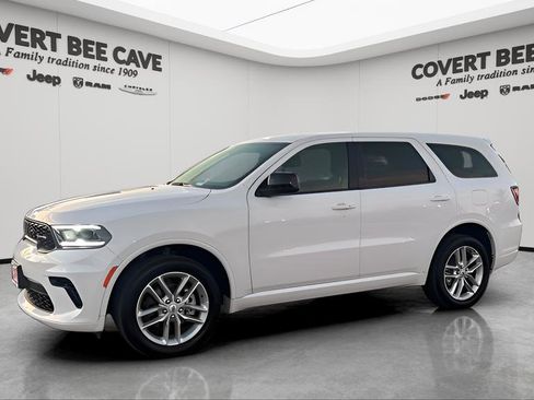 Certified 2025 Dodge Durango GT image 3