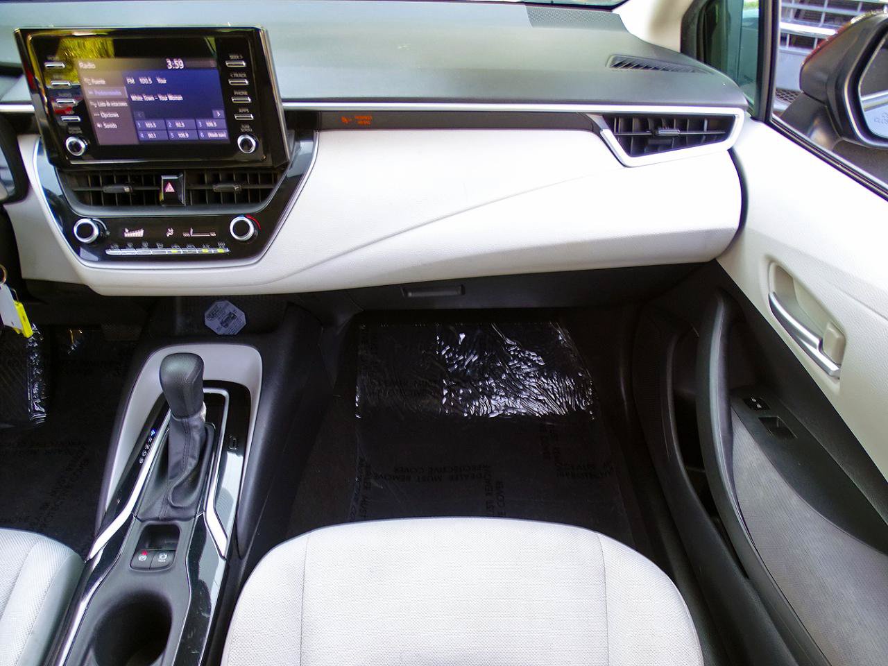 Used 2020 Toyota Corolla L FWD image 22